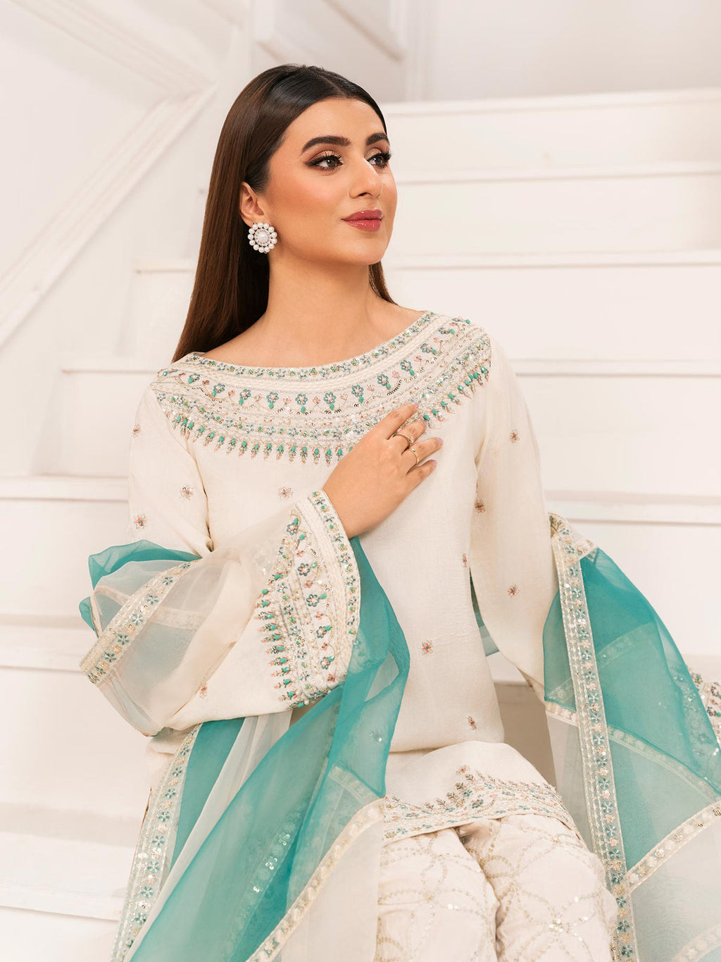 Ivory Embroidered Raw Silk Kurta Set with Farshi Shalwar & Organza Dupatta – 3 Piece Eastern Wear