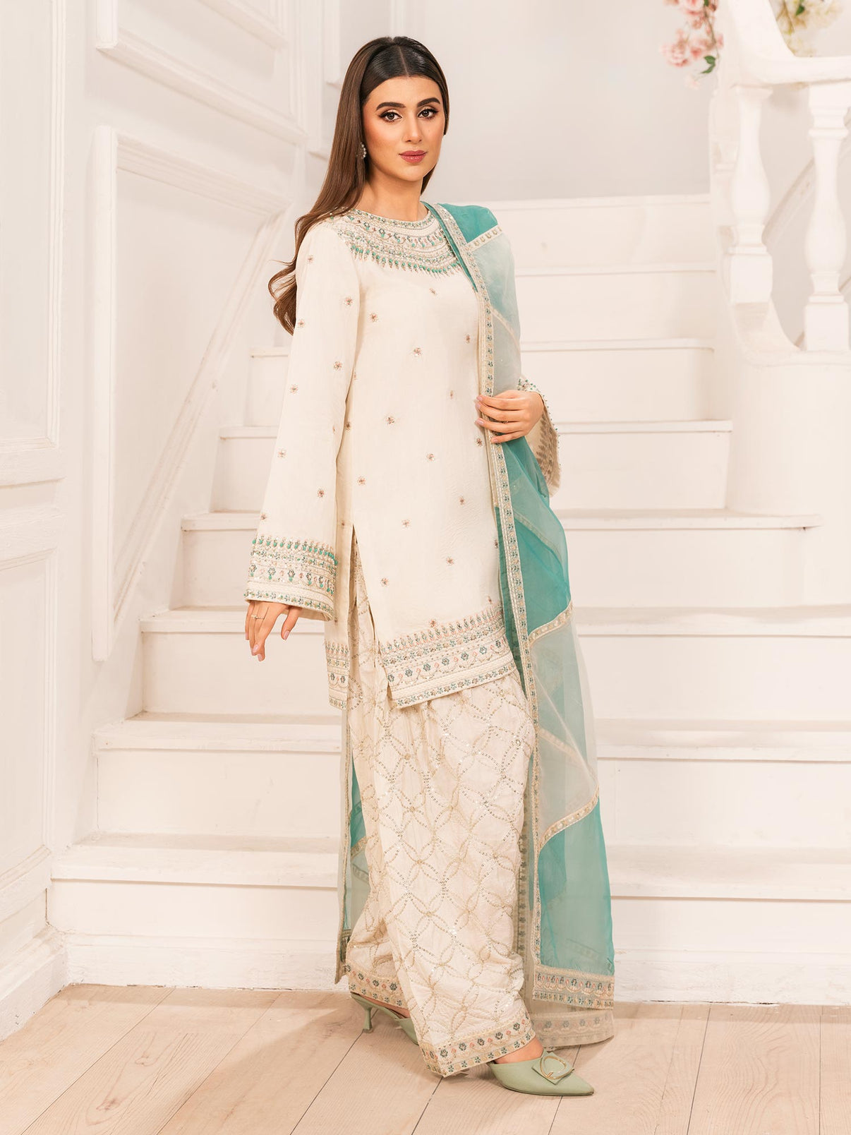 Ivory Embroidered Raw Silk Kurta Set with Farshi Shalwar & Organza Dupatta – 3 Piece Eastern Wear