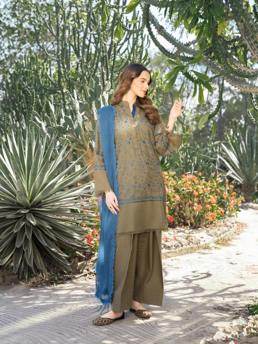 {{ product.title }} | Pakistani Clothes UK | Salenmore