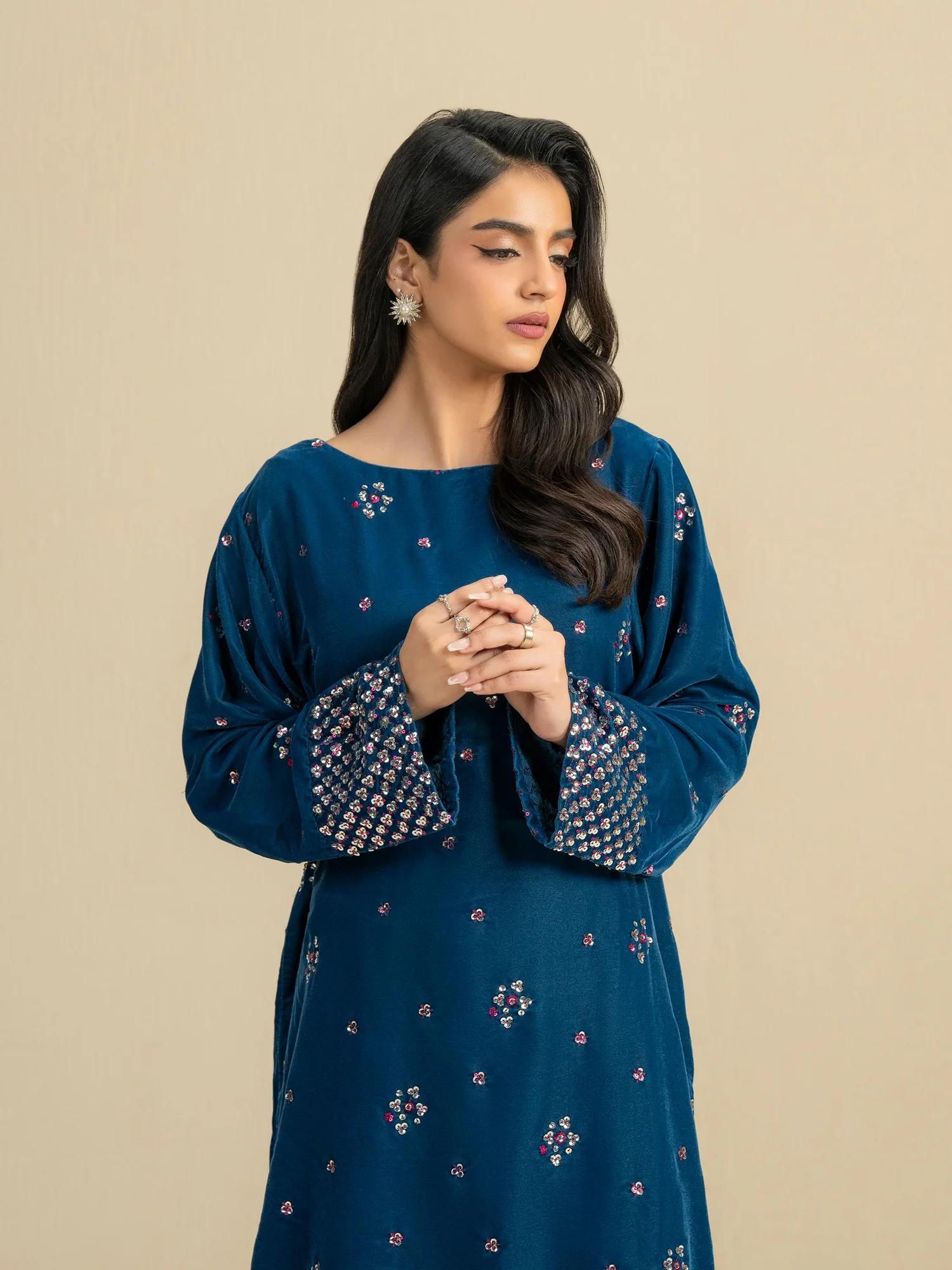 {{ product.title }} | Pakistani Clothes UK | Salenmore