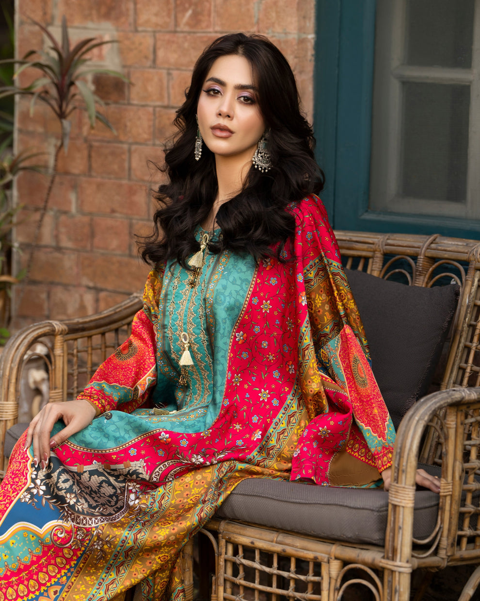 Karma 3 piece Kaftan Eliana Vibrant Printed Shamoz Silk 3PC Suit – Elegant Long Shirt with Dupatta & Trouser
Inner included
