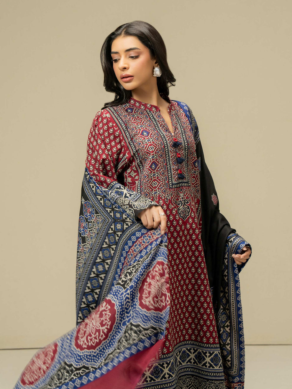 Salenmore | Limelight 3 Piece Slub Khaddar Printed Suit – Maroon – Pakistani women's wear | Salwar Kameez |