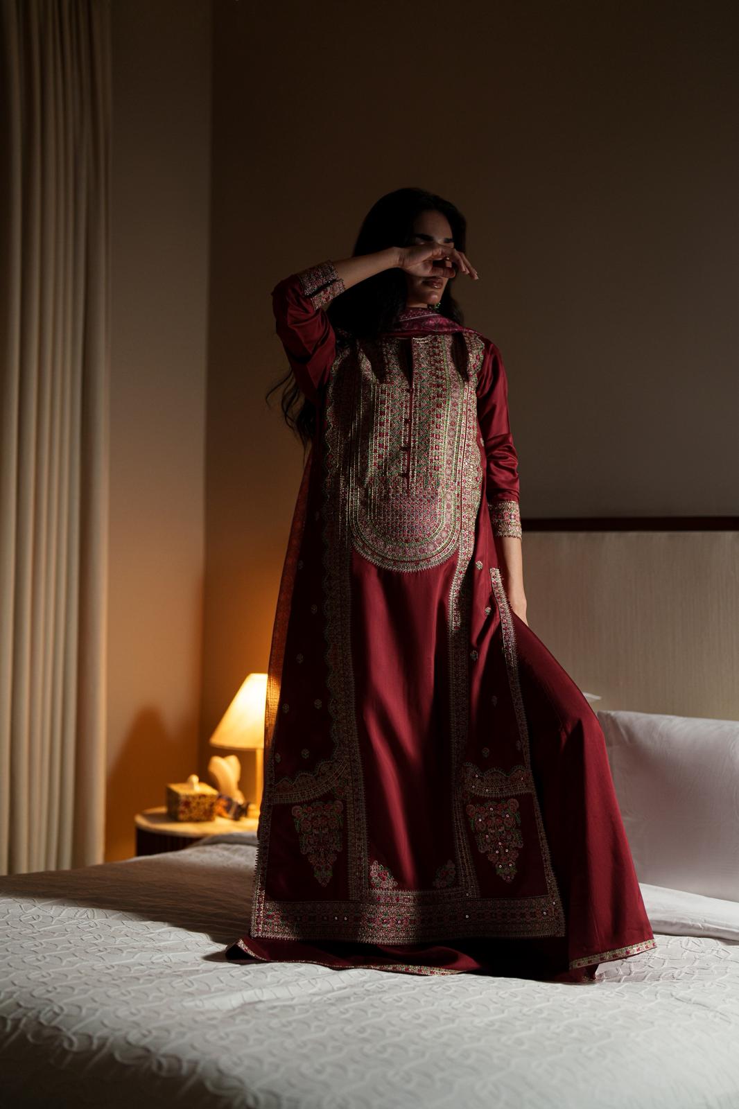 Casual Lite Luxury Festive Drop EALA Premium Silk Viscose 3 Piece Printed Dupatta Embroidered with Sequin Work and Lace for Modern Elegance