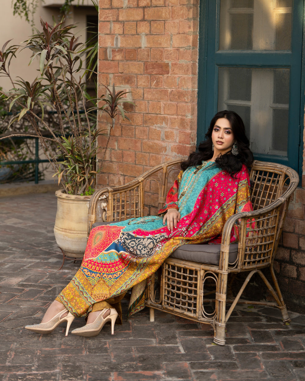 Karma 3 piece Kaftan Eliana Vibrant Printed Shamoz Silk 3PC Suit – Elegant Long Shirt with Dupatta & Trouser
Inner included