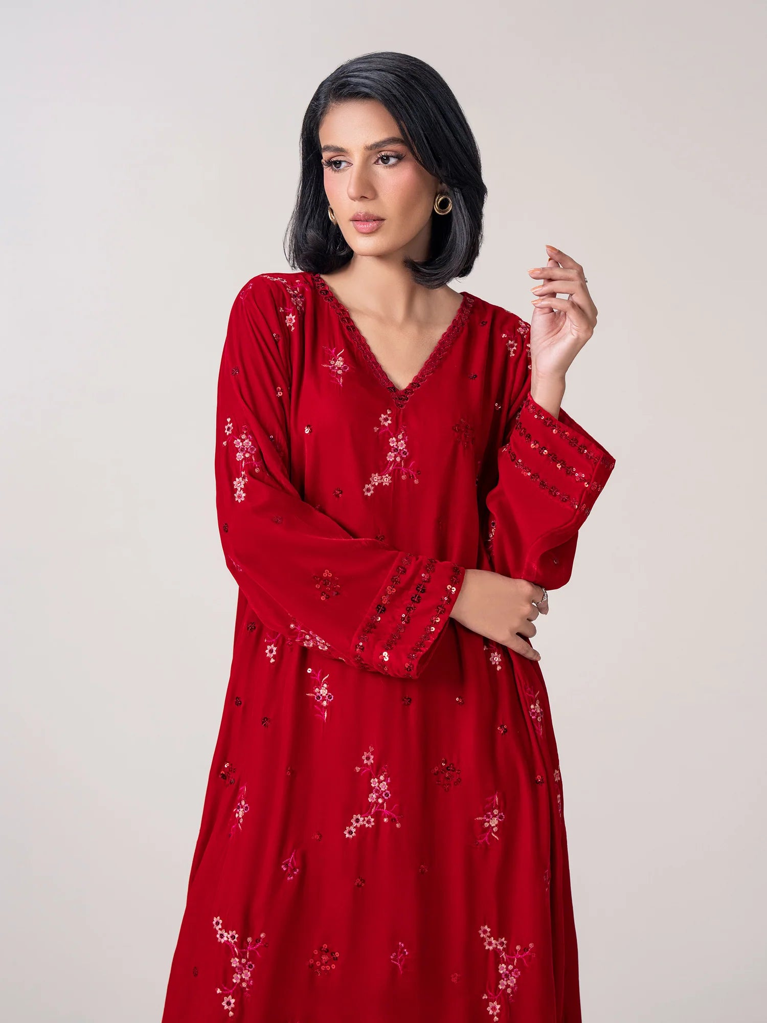 Limelight Velvet Suit - Red A-line Shirt with V-neckline Sequin Embroidery & Narrow-leg Trousers Elastic Waistband