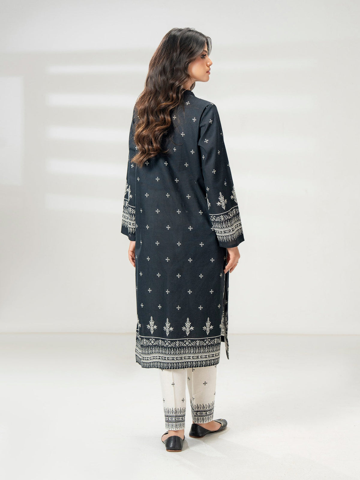 Limelight 2 Piece Khaddar Suit-Printed (Pret)