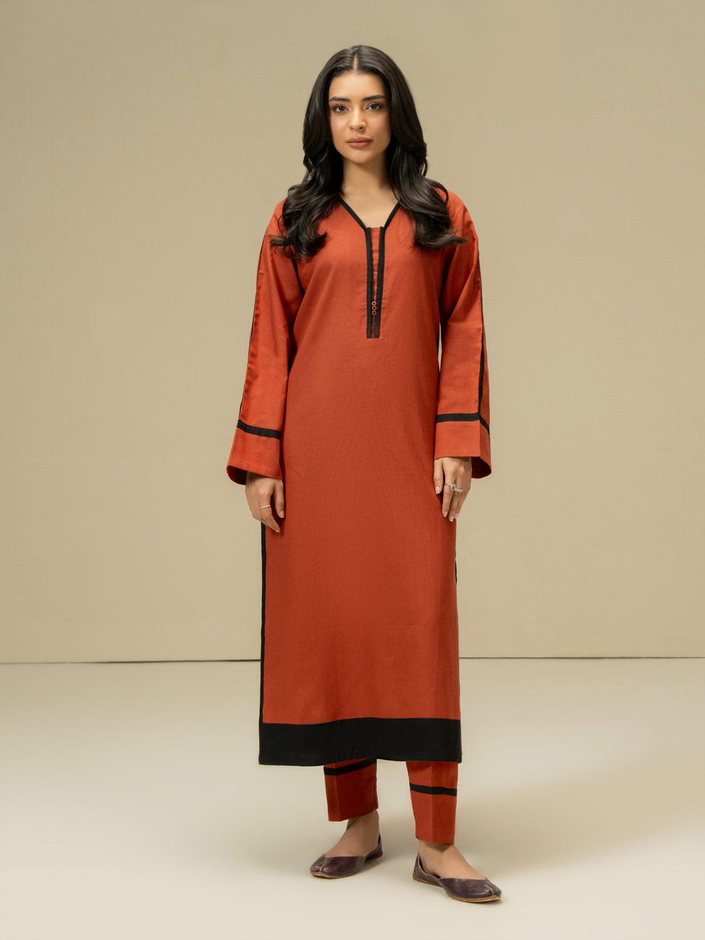 Limelight 2 Piece Slub Khaddar Suit – Winter Embroidered Pret | Pakistani Clothes UK | Salenmore