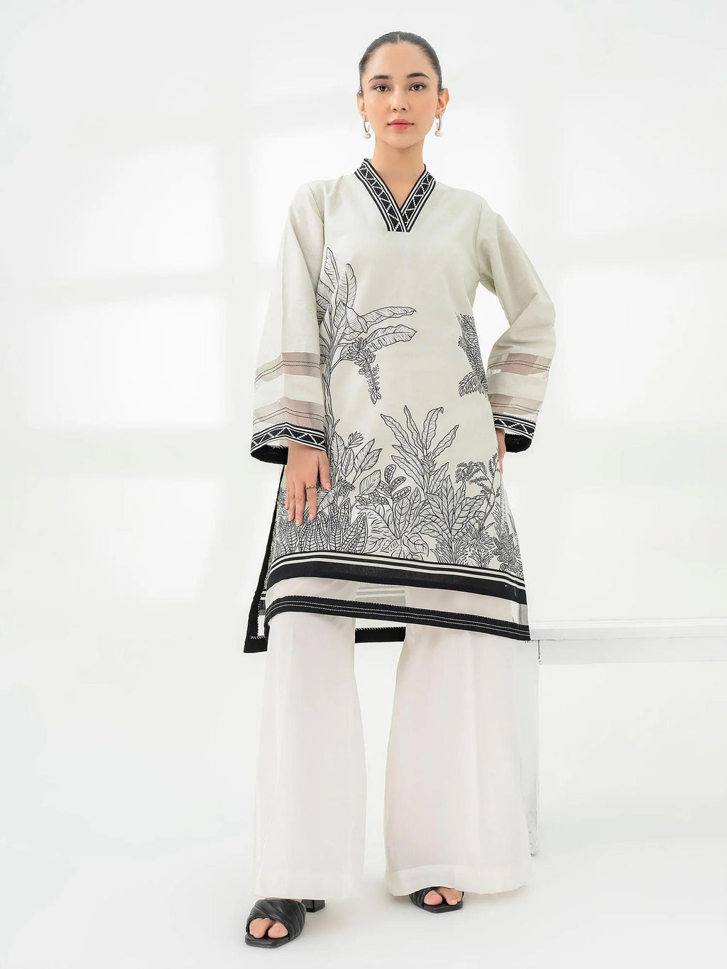 {{ product.title }} | Pakistani Clothes UK | Salenmore